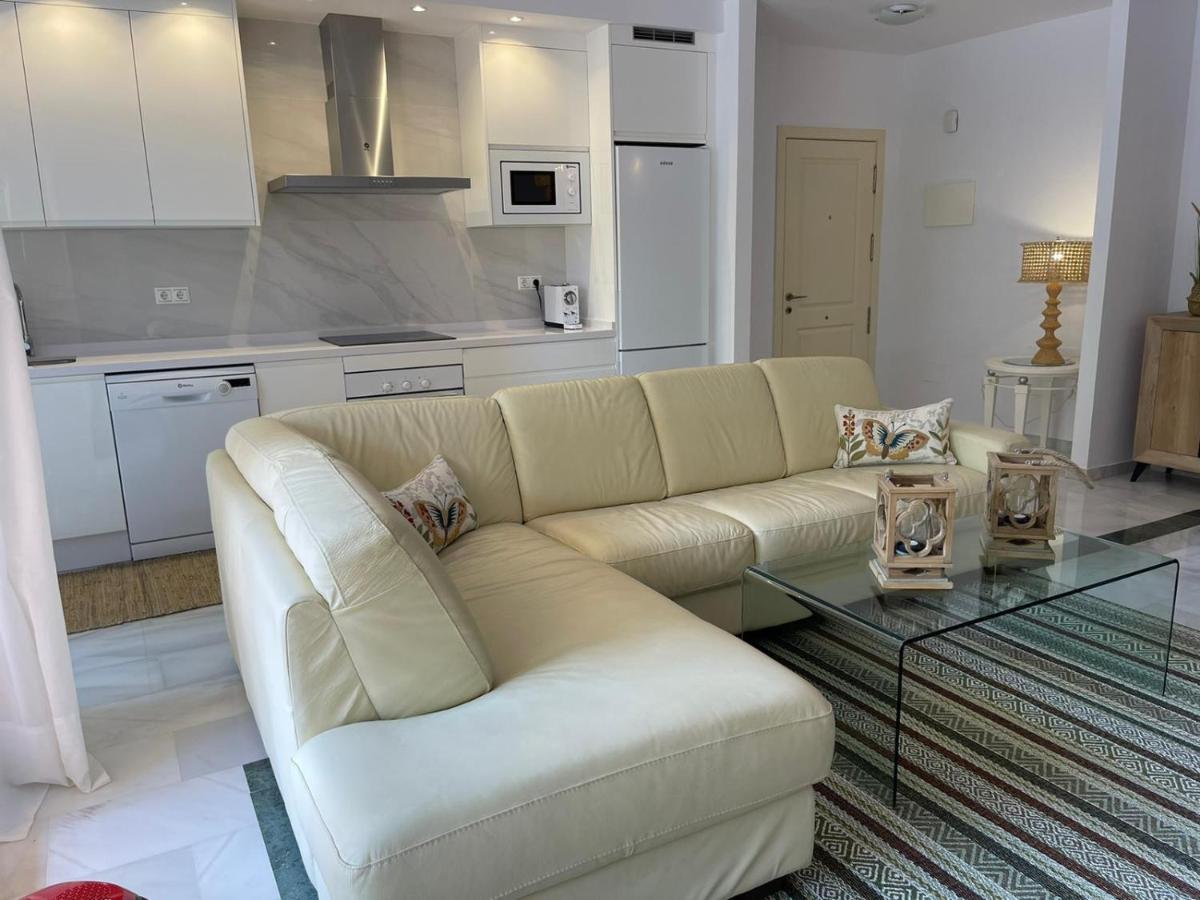 Marbella Playa Residencial Con Piscina Apartment Luaran gambar