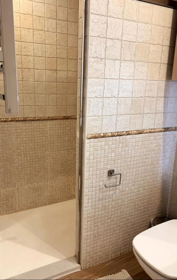 Marbella Playa Residencial Con Piscina Apartment Luaran gambar