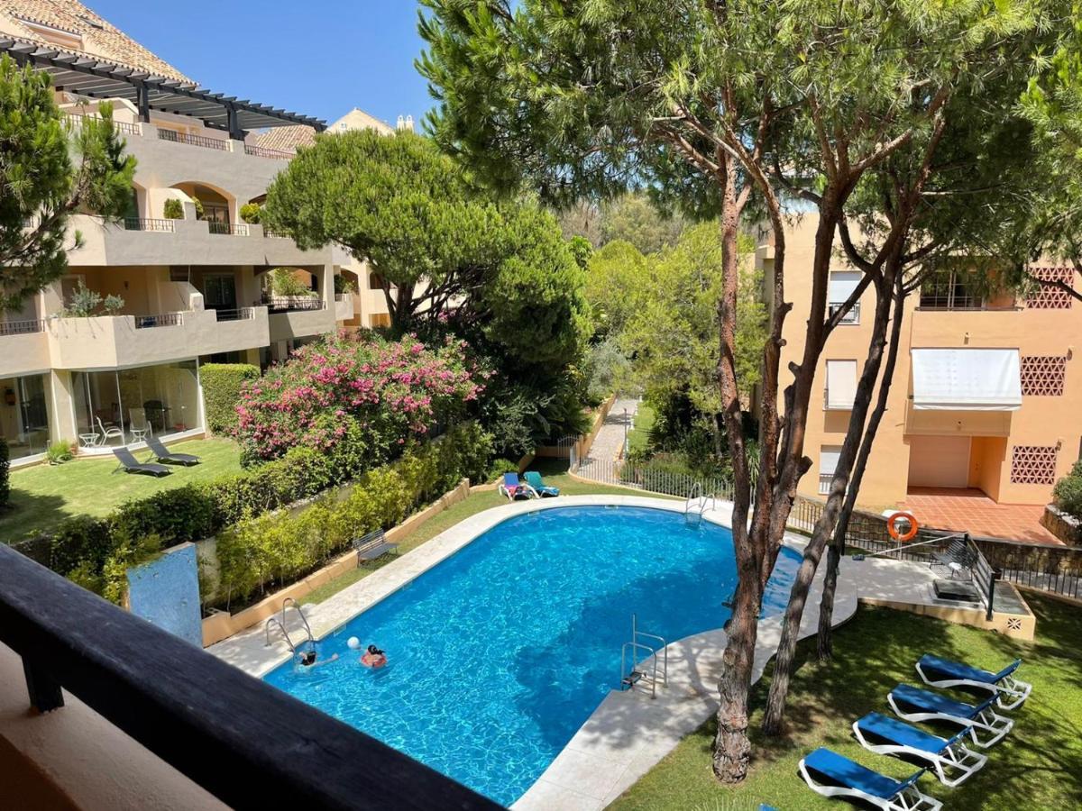 Marbella Playa Residencial Con Piscina Apartment Luaran gambar