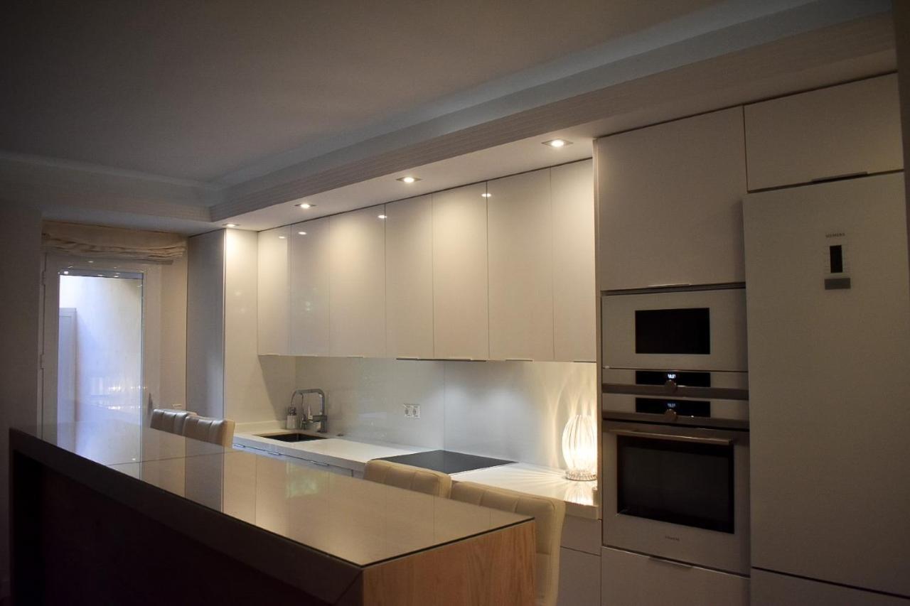 Marbella Playa Residencial Con Piscina Apartment Luaran gambar