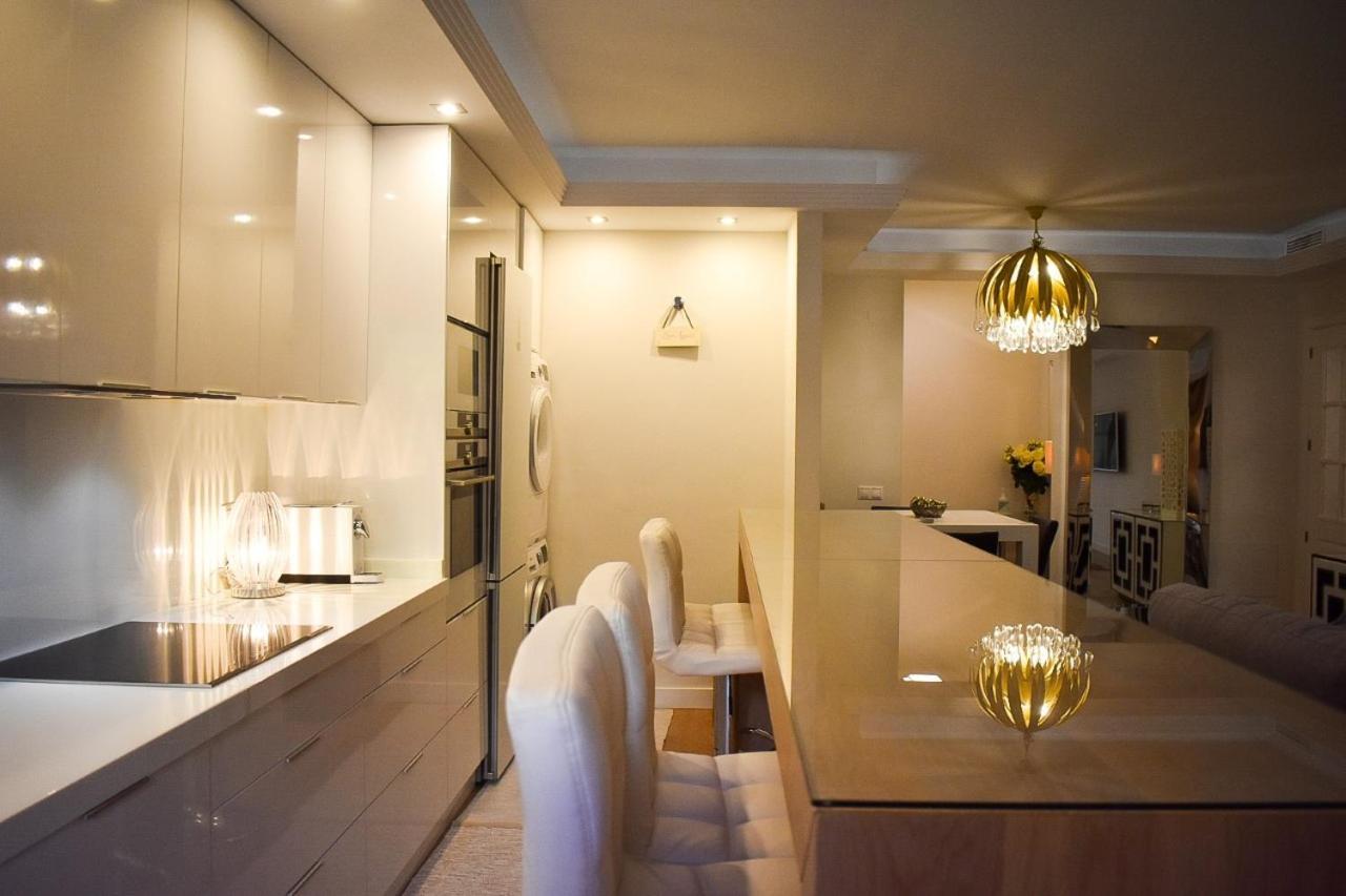 Marbella Playa Residencial Con Piscina Apartment Luaran gambar