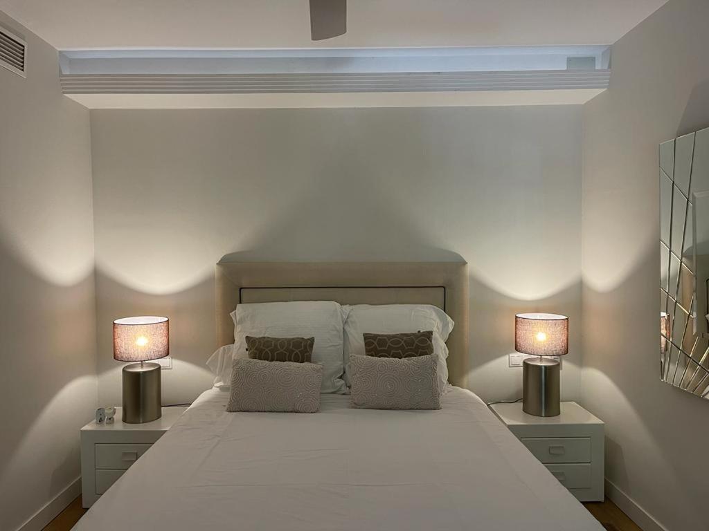 Marbella Playa Residencial Con Piscina Apartment Luaran gambar