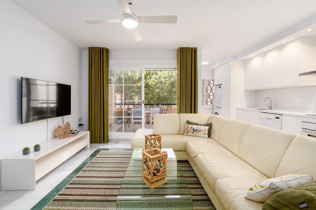 Marbella Playa Residencial Con Piscina Apartment Luaran gambar