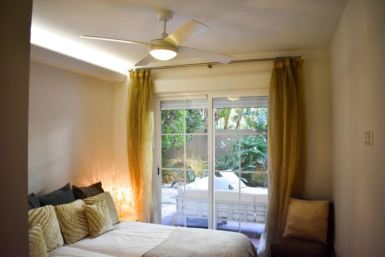 Marbella Playa Residencial Con Piscina Apartment Luaran gambar